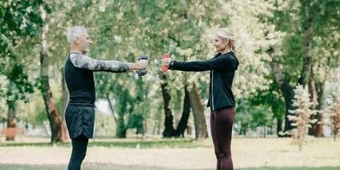 老年人鍛煉應注重增強體力